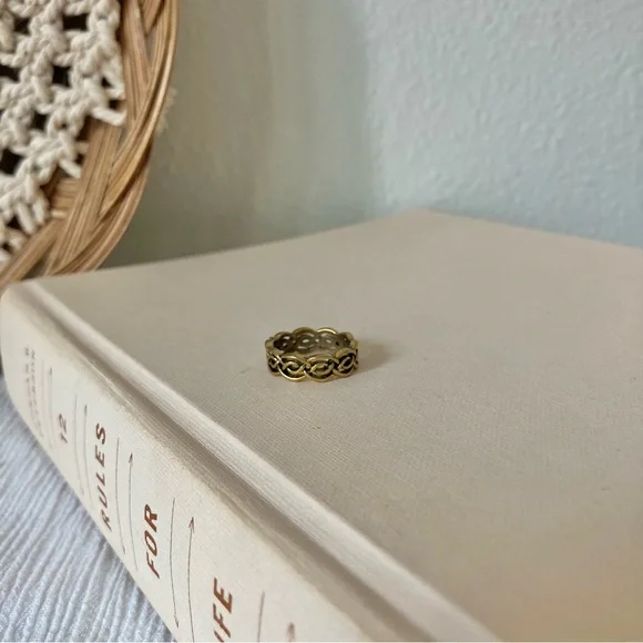 Gold Braid Pinkie Ring “Unity” 4 Celtic Knot Twist Minimal Classic - Picture 9 of 13